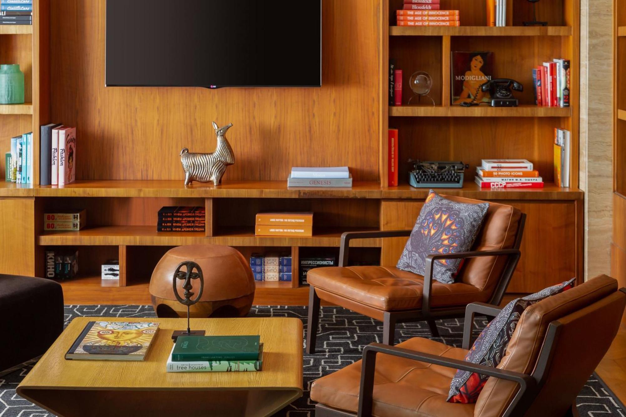 Sheraton Baku Intourist Εξωτερικό φωτογραφία Library at The Westin