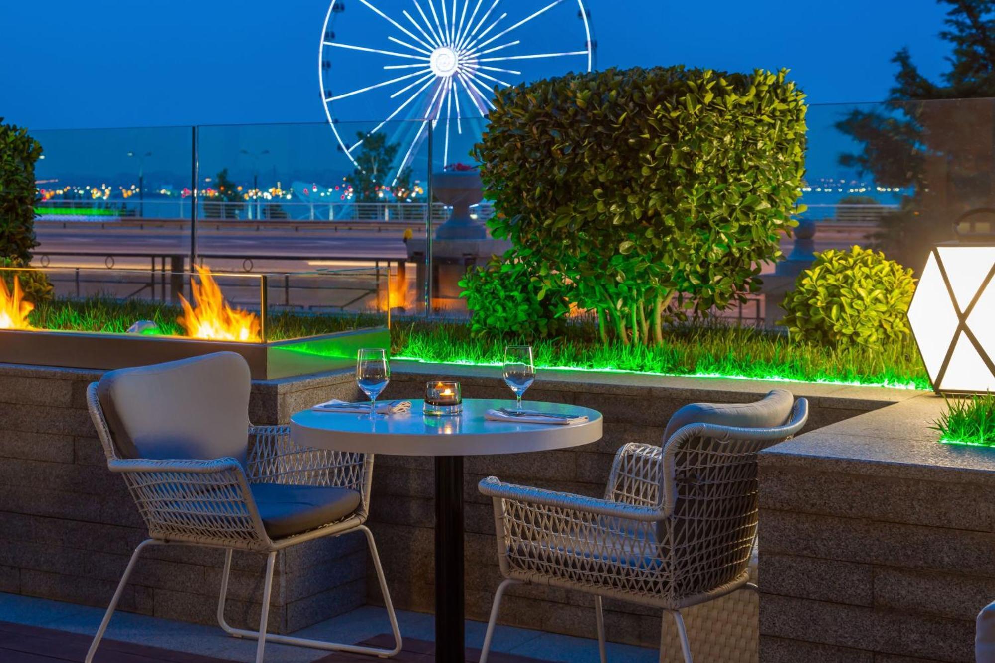 Sheraton Baku Intourist Εξωτερικό φωτογραφία The View at the Westin