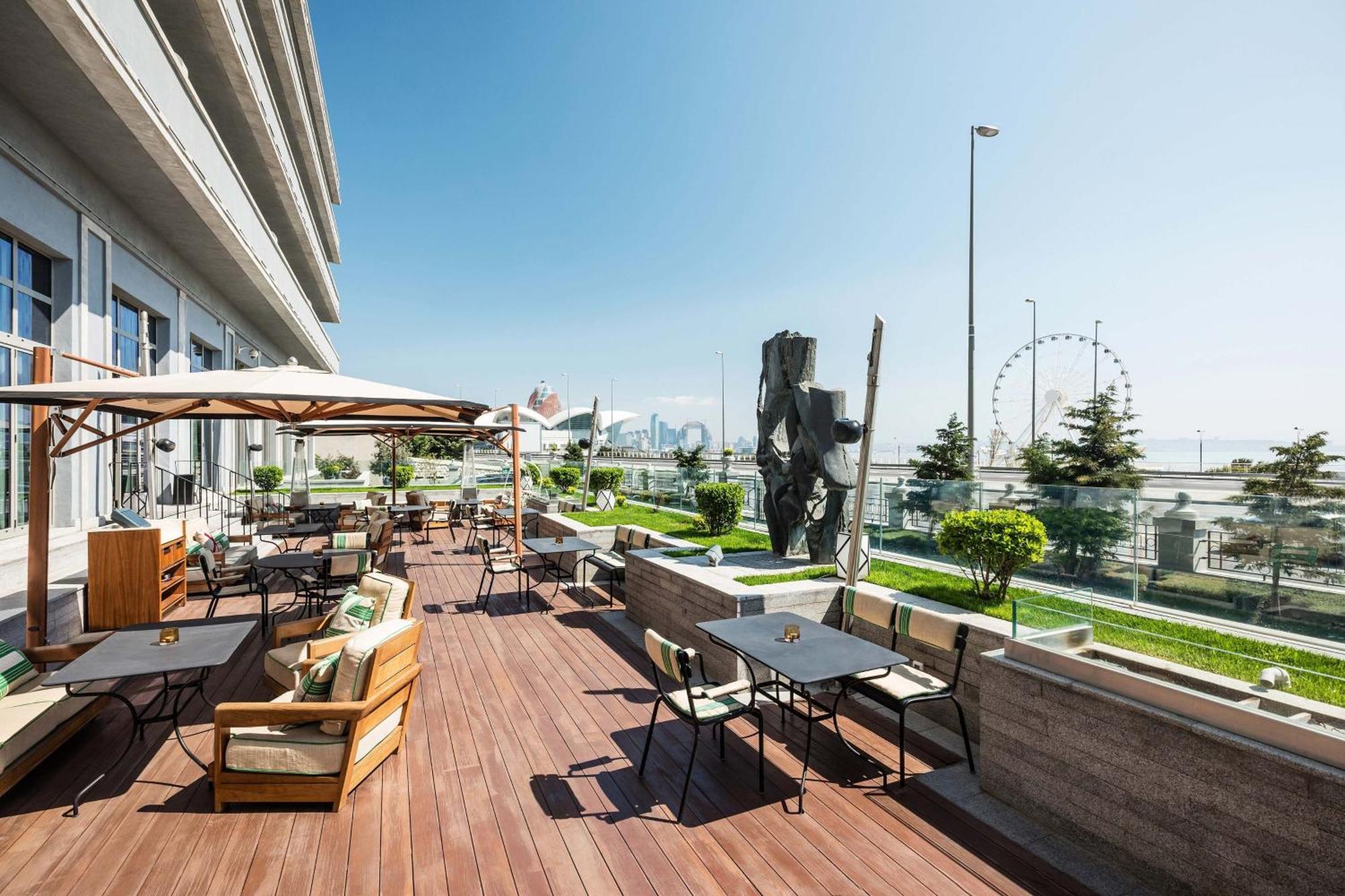 Sheraton Baku Intourist Εξωτερικό φωτογραφία The Sky Garden